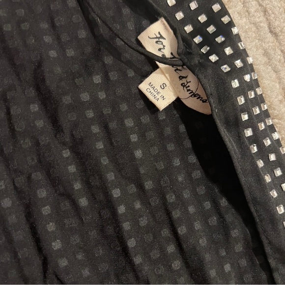 FOR LOVE & LEMONS AFTER DARK HALTER TOP - Picture 4 of 4